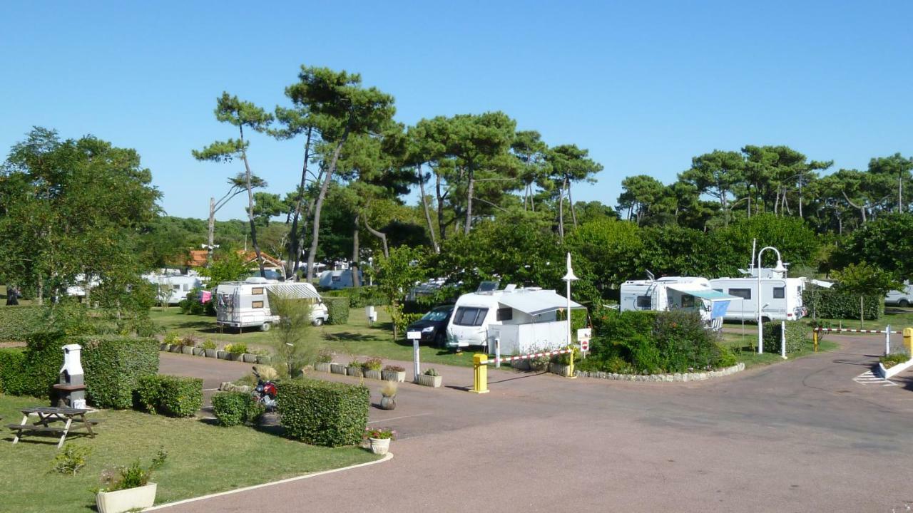 Camping Le Puits De L'Auture Hotel Saint-Palais-sur-Mer Exterior photo